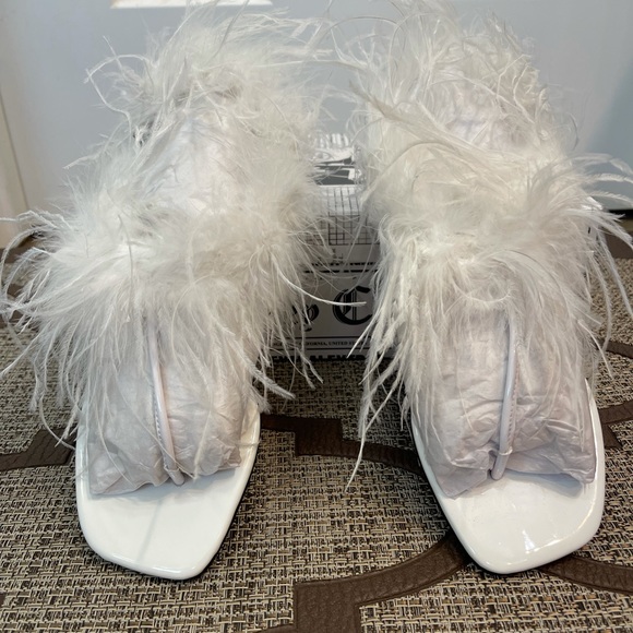 Authentic Jeffrey Campbell Boca Flat Sandals - Picture 9 of 13